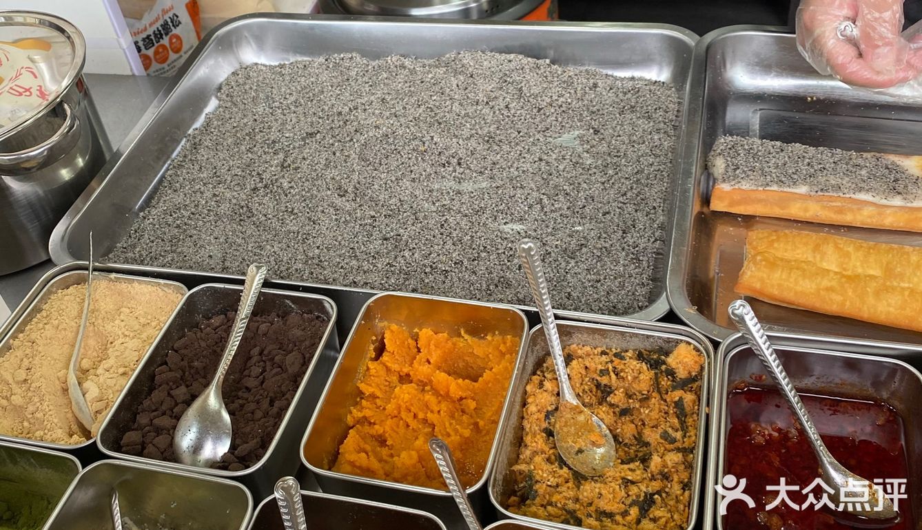 后面可以加上你自己喜欢吃的，比如咸蛋黄，芝士