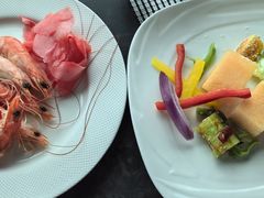 -亚洲国际大酒店·云顶阁旋转自助餐厅