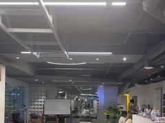 -超鹿运动(达信大厦店)