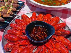 -肥小宝·金牌油焖大虾(襄阳龙虾地标店)