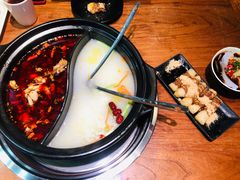 -串门邻居串串火锅(云南南路店)