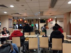 大堂-麦当劳(北京南站店)