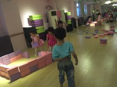 -雅米拉艺术中心(少儿舞蹈培训)