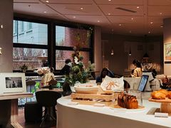 -潮一不贰·西式简餐·法式甜品(外滩店)