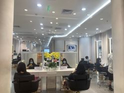 -Kraemer Paris  苏豪路易士·嘉玛发廊