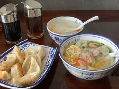 -长人馄饨铺(解放街店)