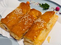 炭烧蜜汁叉烧酥-广州酒家(文昌总店)
