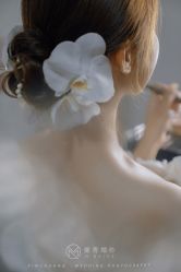 -曼青婚纱礼服馆