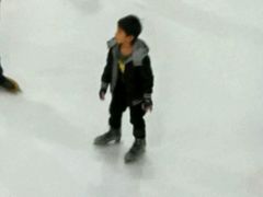 -正佳冰河湾真冰滑冰场