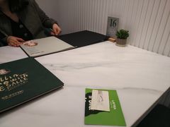 餐具摆设-丽莎沙拉轻食餐厅(国贸店)