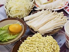 -赵美丽·重庆社区火锅·直营店(火车东站·中豪国际店)