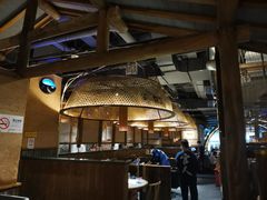 大堂-哥老官重庆美蛙鱼头(西湖银泰十一哥店)