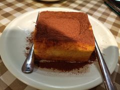-新大咀港式茶餐厅(宝山万达店)