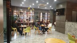 -onlygirl摄影美学馆高端定制(江滩店)