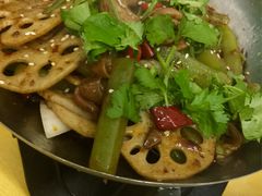 干锅肥肠-做了不起的80后