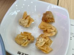 -小杨生煎(金山百联购物中心3楼店)