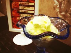 榴莲冰淇淋-吱咖啡西式简餐