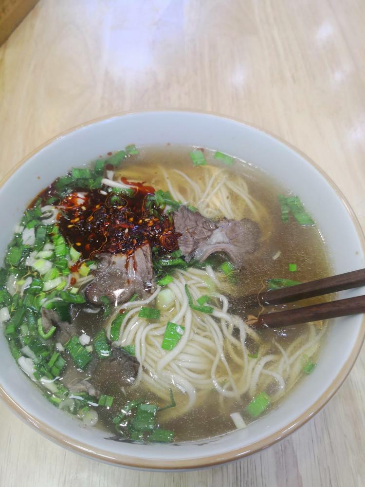 西域美食兰州拉面-"来他们家吃过两次牛肉面,感觉都挺一般的,.