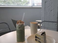 -洪小鹏生活美学馆(领SHOW天地店)