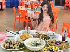 -红月湾海鲜饭店•沙滩海景(双月湾店)