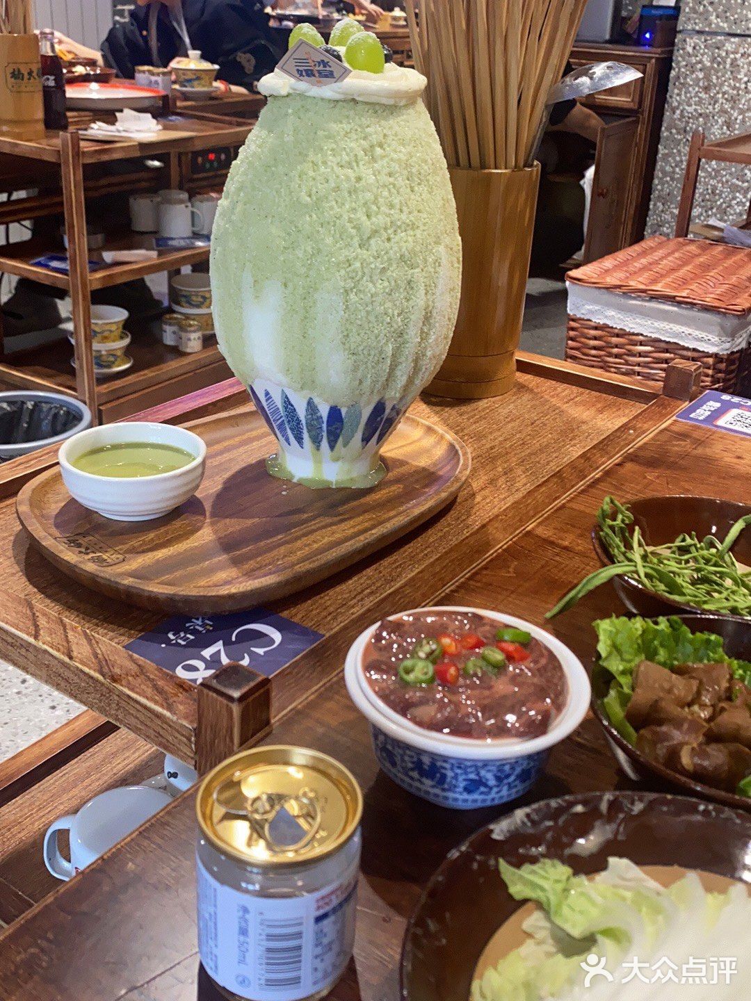 网红店楠火锅，今天小邢脑袋大了么