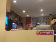 -华记煲仔华·煲仔饭(市桥易发店)