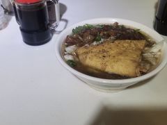 -花溪王记牛肉粉(四季花溪商场店)