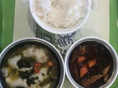 -老乡鸡(六安新加坡御苑店)