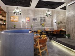 大堂-新凯旋·烧烤bar(余英坊店)