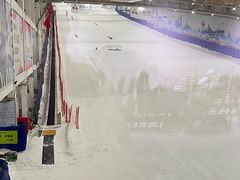 -乔波室内滑雪场