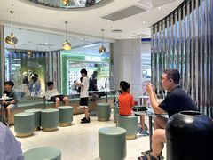 -奈雪的茶(亨特国际广场店)