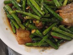 蒜苗回锅肉-扬州小吃(延安西路店)