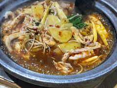香辣鸡肉-极有家小鱼小鸡石锅煲(佳兆业店)