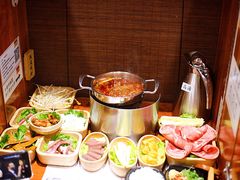 -独食火锅·半米屋台(直营总店)