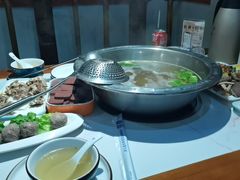 -乡土黄·鲜牛肉火锅·小龙虾(兴业街店)