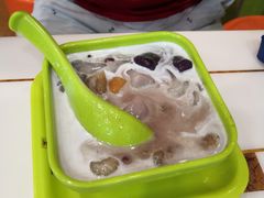 -爽爽王牌甜品(河背村店)