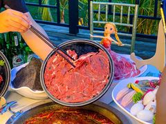 -茅草房·河畔园林火锅