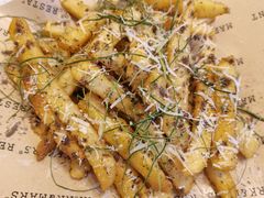 -Mark&Mars Restaurant