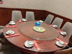 -鸿亨泰杂鱼馆(港馨家园店)