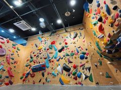 -Upper Climbing Gym 攀岩(华侨城店)