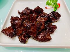 粤式牛仔粒-新吉士·上海菜(浦东LCM置汇旭辉店)