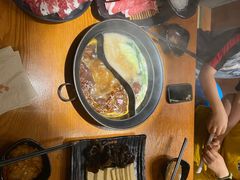 -呷哺呷哺(普陀乐购真北店)