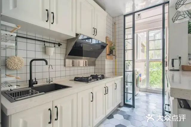 60平方清新小户型装修，不规则户型怎么利用好空间