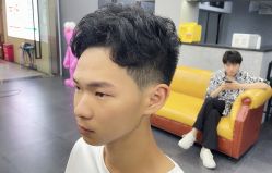 -诗悦发型SALON·圣罗兰店