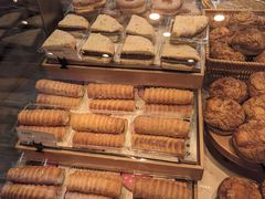 奶油号角-罗森尼娜(解放西路店)