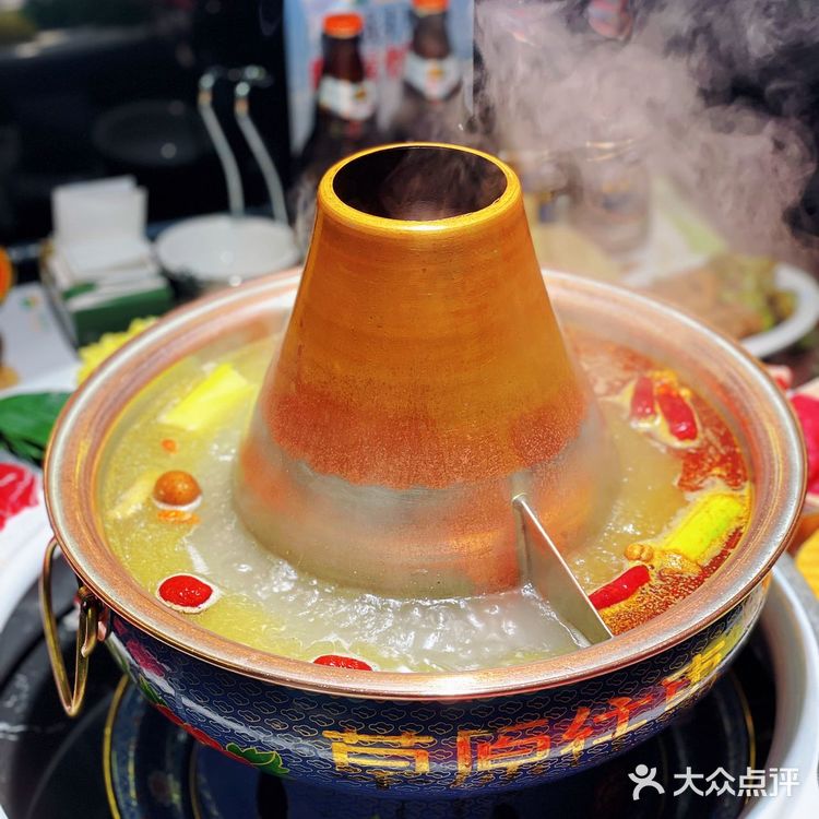 体验内蒙大草原风情,品味高品质牛羊肉火锅