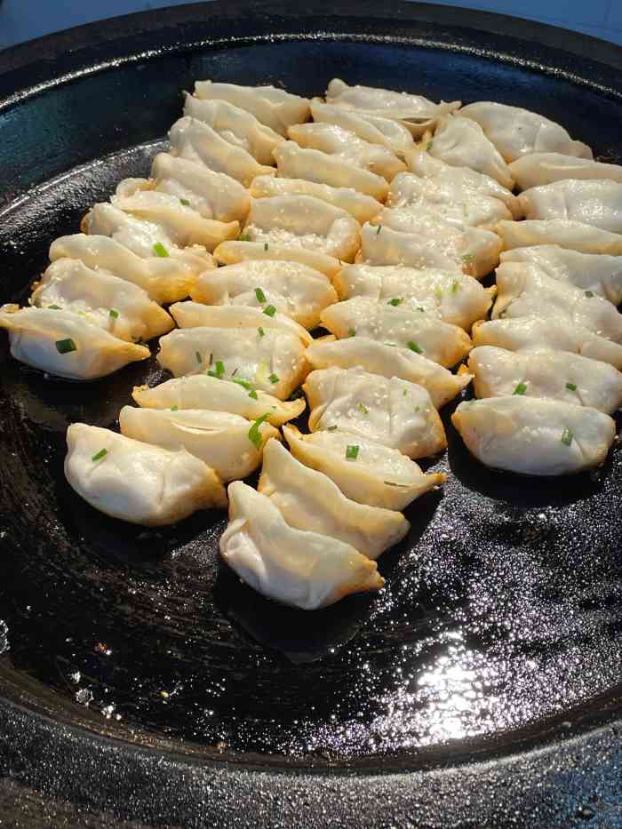 胡记·胡小柒锅贴游子老鸭粉丝汤(兰溪路店)-"兰溪路新开的,生意还不