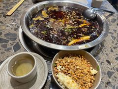 全红味锅底-肖肖酸萝卜鱼火锅(总店)