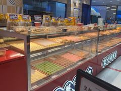 面包甜点陈列柜-東更道点心行(崂山丽达店)