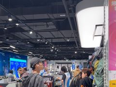 -迪卡侬(环球港店)